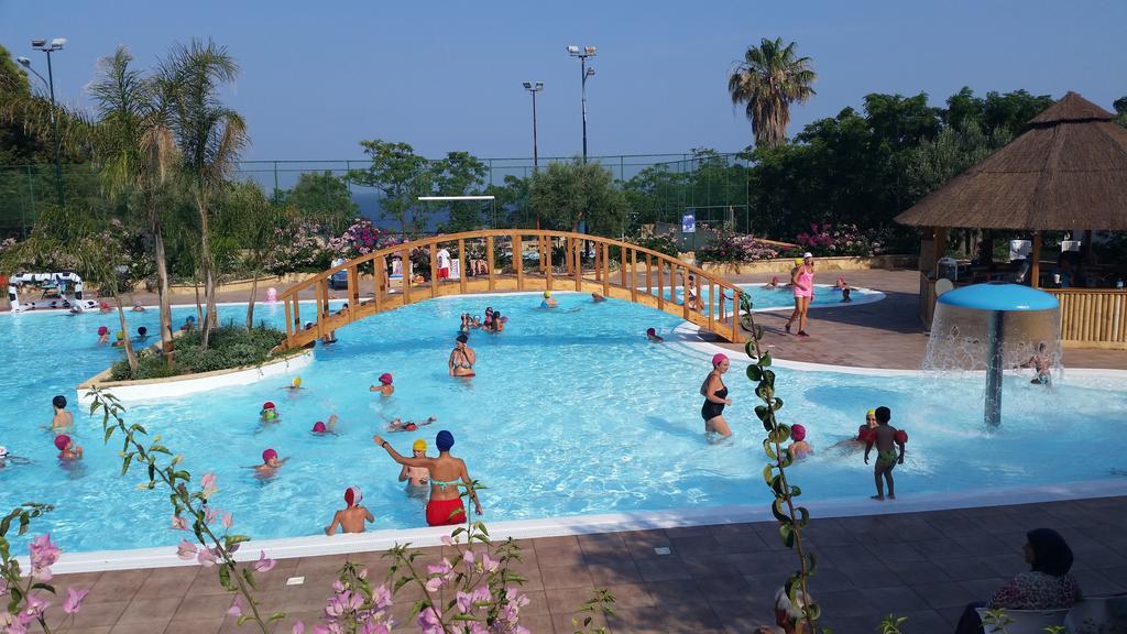 Villaggio Marinella Direttamente Sul Mare Isola Di Capo Rizzuto Eksteriør billede